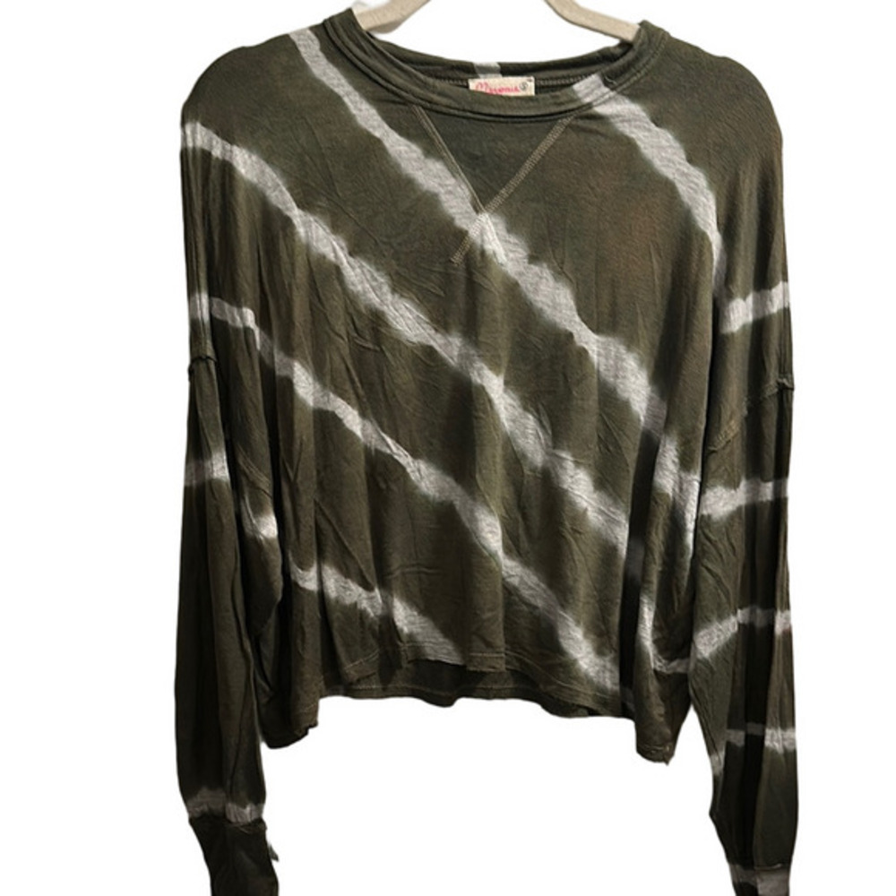 Maronie Green Crop Relaxed Long Sleeve Hoodie